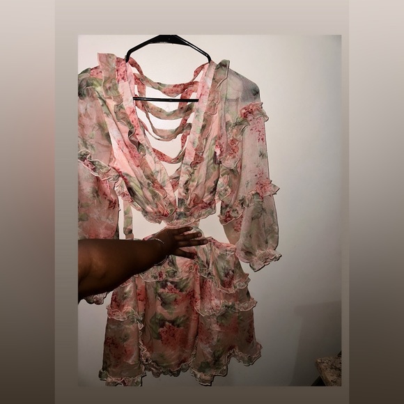 Chiffon Spaghetti Strap Cross Backless
Dress - Picture 4 of 5